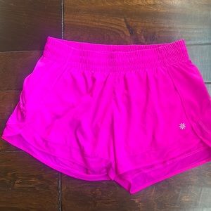 Athleta Mesh Racer Run Short 4in - small             great condition